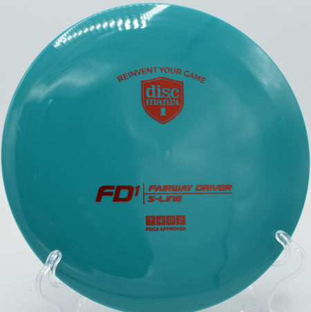 S-Line FD1 gliding cleanly on a slight hyzer at Tyler State Park in Newtown, Pennsylvania.

