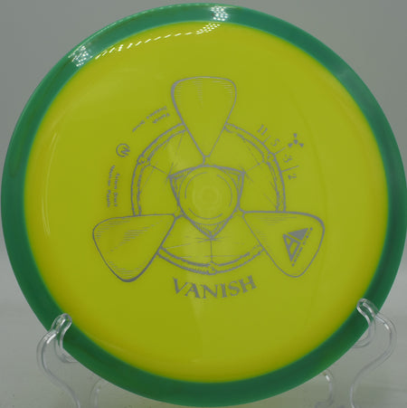 Neutron Vanish cutting left-to-right through tight trees at Flip City, MI

