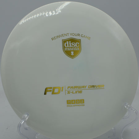 Controlled backhand drive with the S-Line FD1 threading the gap at Vista del Camino in Scottsdale, Arizona.

