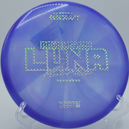 Z Swirl Luna floating perfectly on a spin putt through towering pines and crashing center chains at Milo McIver in Oregon.

