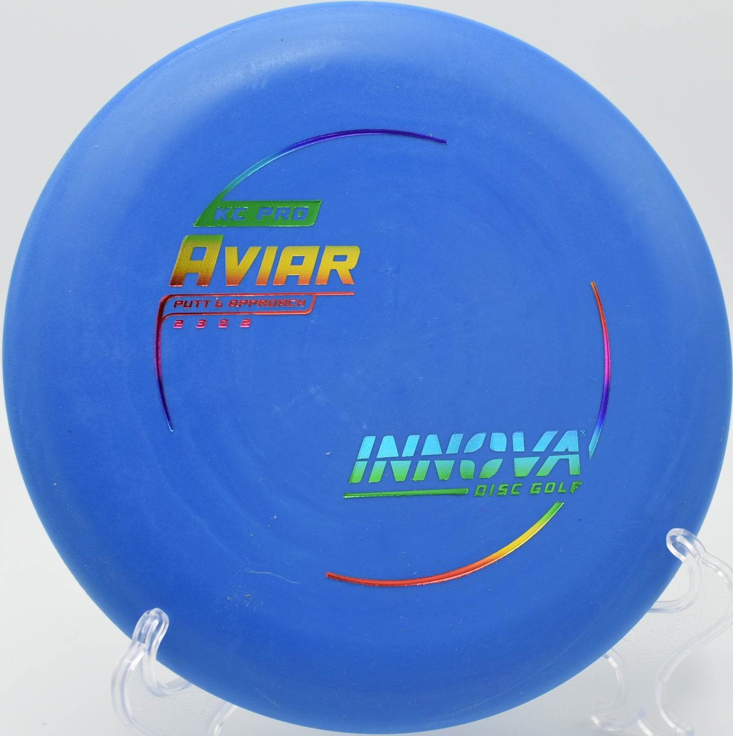 KC Pro Aviar controlled approach landing softly at Hornets Nest Disc Golf Course in Charlotte, North Carolina