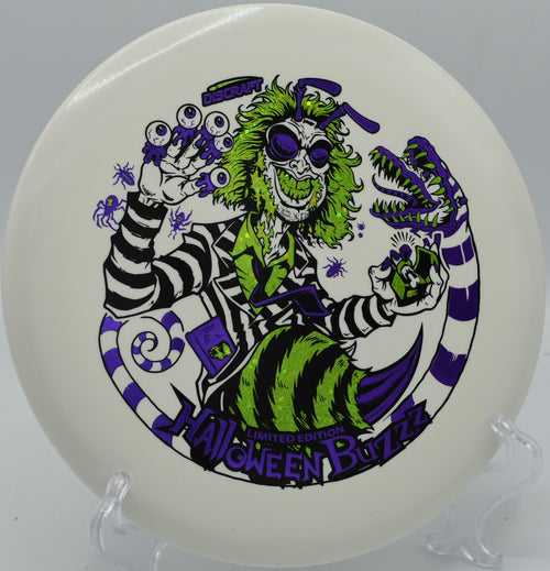 2024 TRIPLE FOIL BEETLEJUICE HALLOWEEN GLO BUZZZ