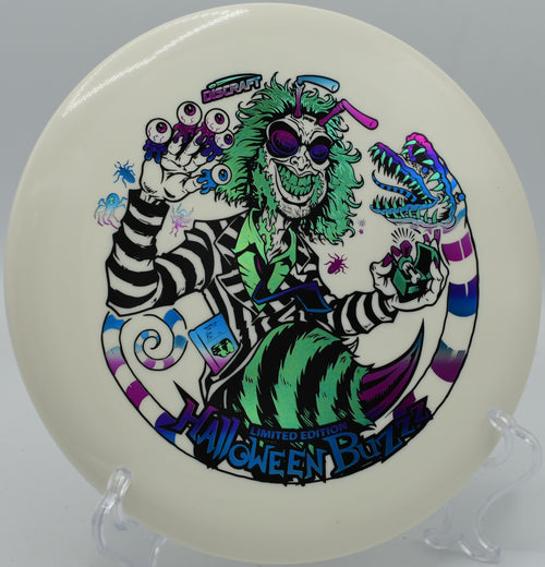 2024 TRIPLE FOIL BEETLEJUICE HALLOWEEN GLO BUZZZ