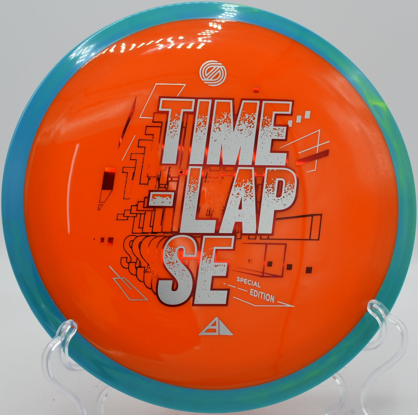 Distance-focused SE Time-Lapse staying true in crosswind at West Lake Park in Davenport, Iowa

