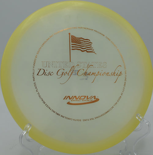 Floating hyzer approaches with the Coyote at Idlewild Disc Golf Course in Burlington, Kentucky.

