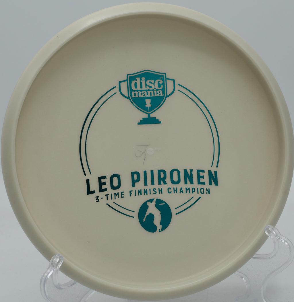 Discmania D-Line P2 drifting flat and finishing true on a wooded green at Deer Lakes Park in Tarentum, Pennsylvania.

