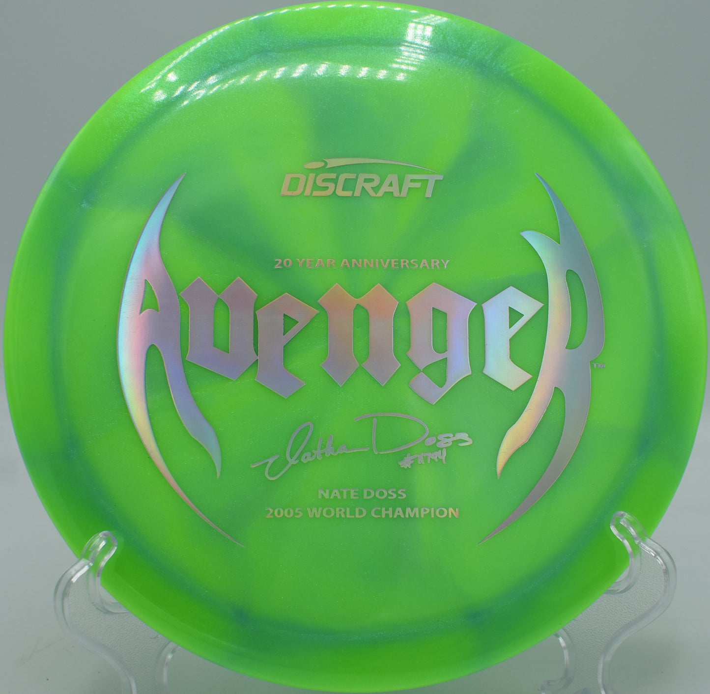 Discraft Z Colorshift Avenger skip fade approach at Punderson State Park in Newbury, Ohio