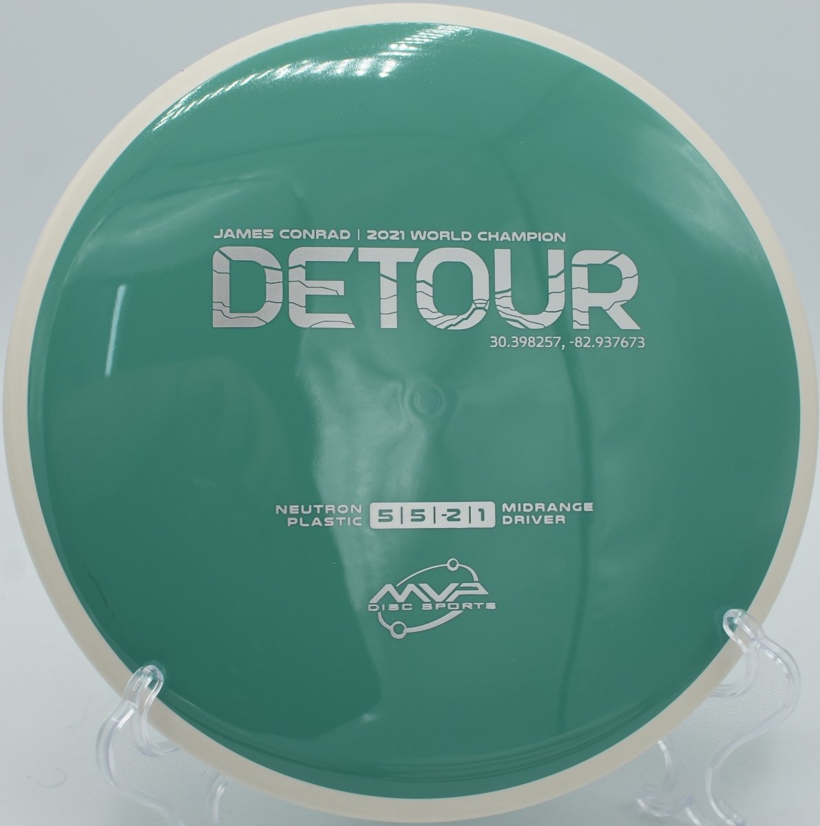 MVP Neutron Detour featured at DeLaveaga DGC, Santa Cruz CA for shaping technical wooded shots