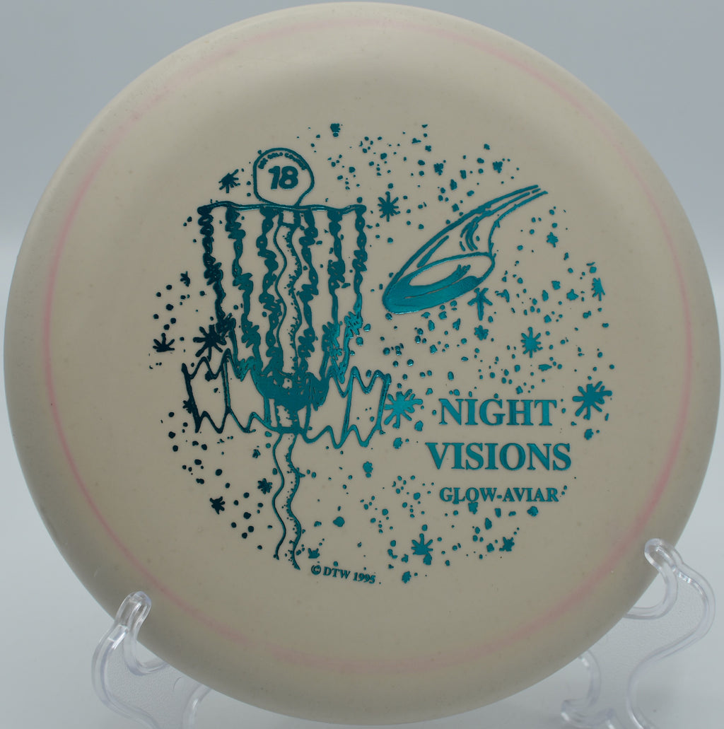 Microbead Aviar disc delivering precise putts at Iron Hill Disc Golf Course, Delaware.

