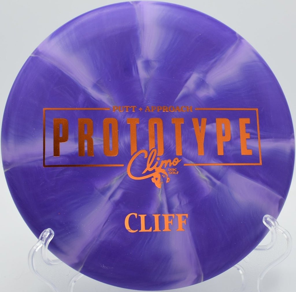 Trophy Line Cliff putter on approach shot at Fort Steilacoom Disc Golf Course in Lakewood, Washington