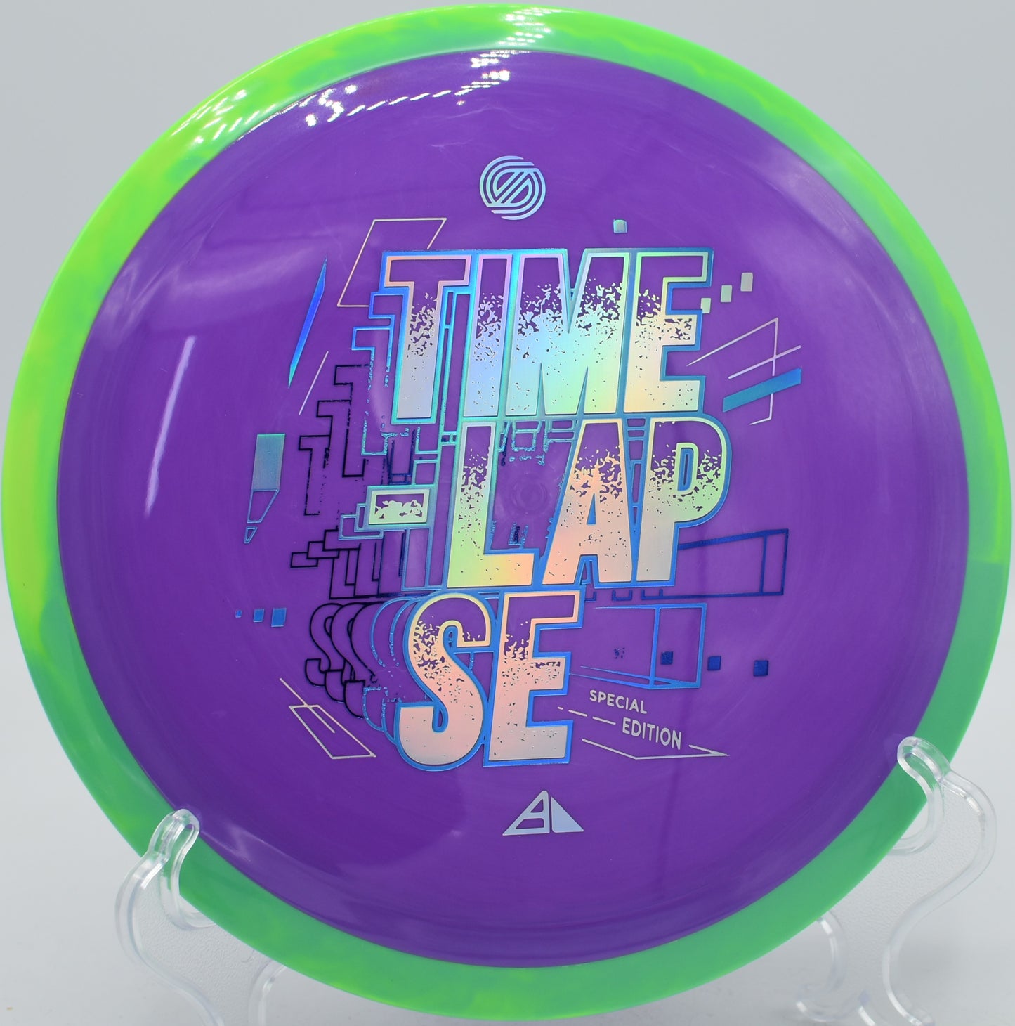 Special Edition Time-Lapse in Neutron plastic gliding clean through tight fairway at Idlewild DGC in Burlington, Kentucky


