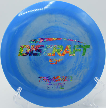Discraft ESP Thrasher – Understable distance driver with maximum glide and a smooth turn, ideal for long-range turnover shots and hyzer-flips.