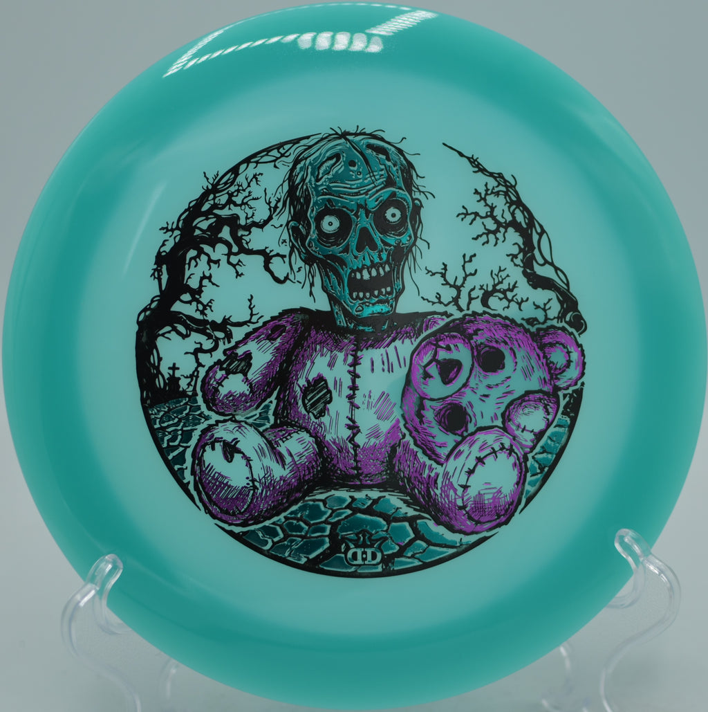 Dynamic Discs Lucid Moonshine Heist Bearly Alive glowing driver bombing at Blue Ribbon Pines, MN