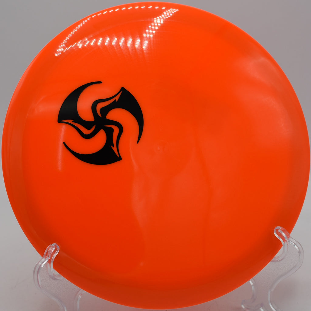 Latitude 64 Gold River laser-straight throw at Fountain Hills DGC in Fountain Hills, Arizona