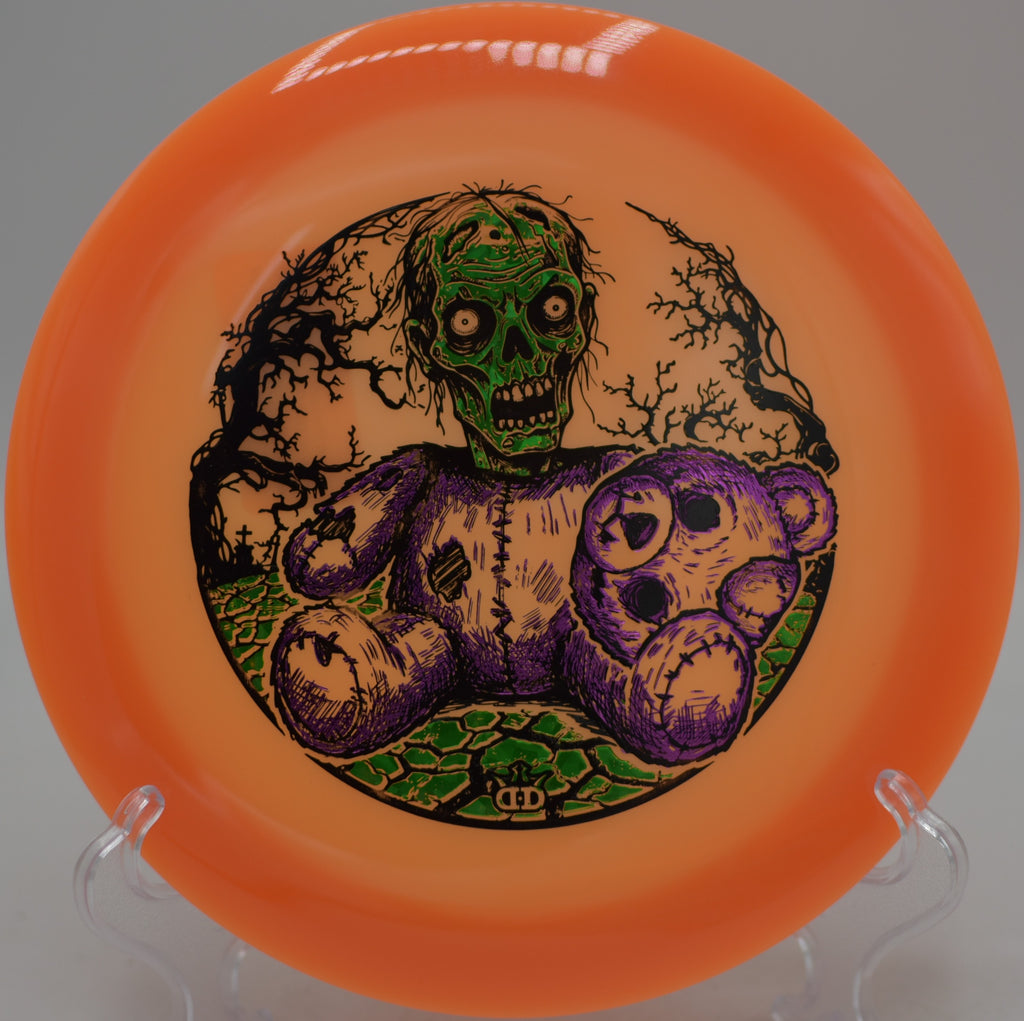 Lucid Moonshine Heist Bearly Alive skipping up fairway at Northwood Black, Morton IL