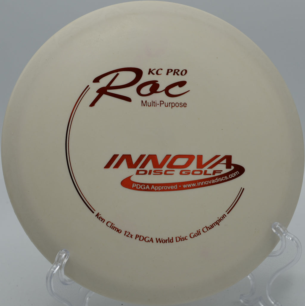 KC Pro Roc carving a smooth hyzer line on Hole 6 at Magnolia Disc Golf Course, Live Oak, Florida.