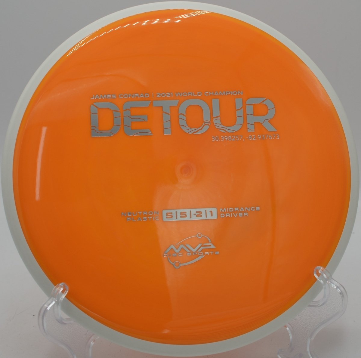 Neutron Detour midrange at Maple Hill DGC, Leicester MA for smooth turnover lines and glide