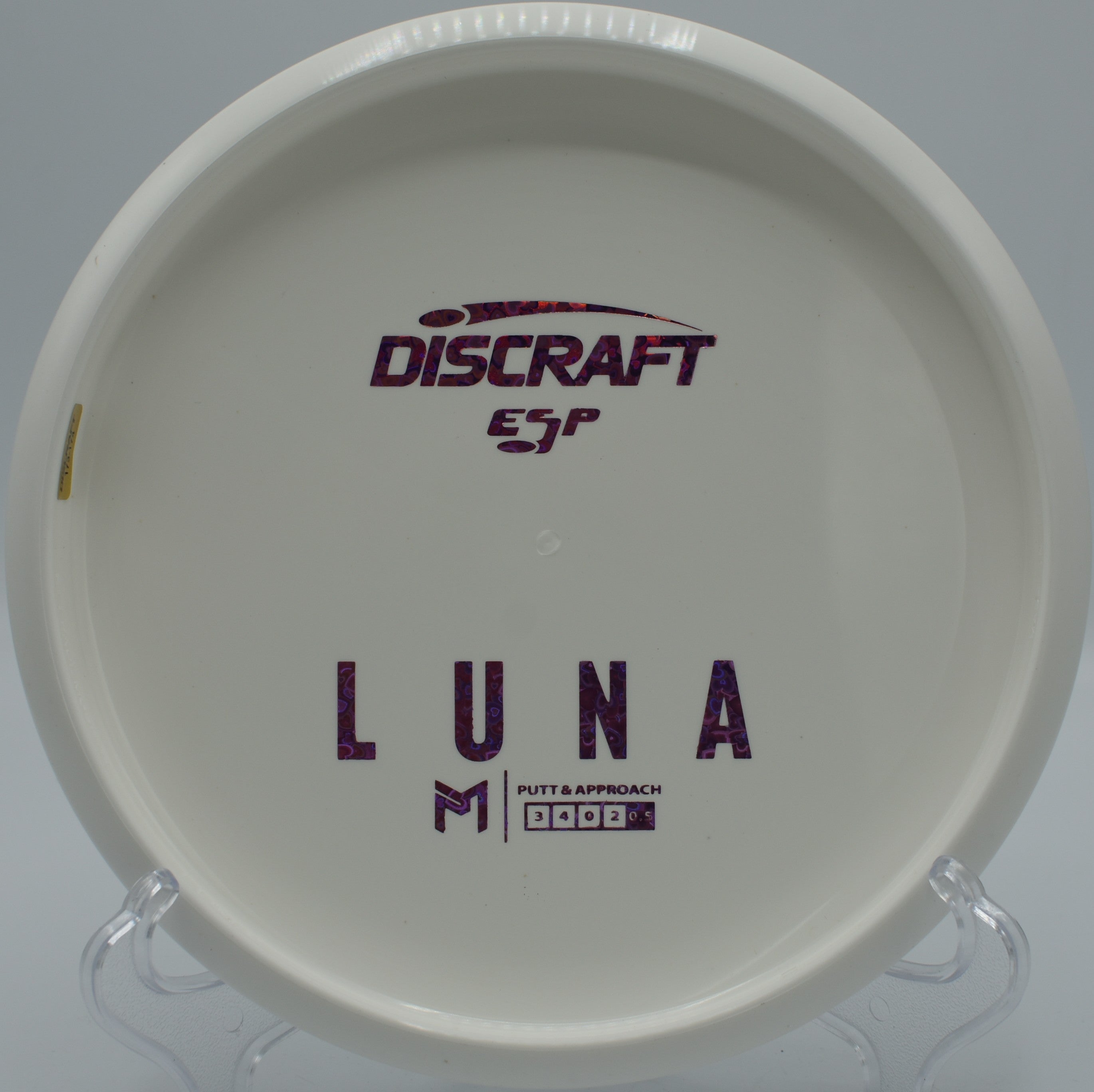 ESP Luna disc golf putter throwing a smooth approach at Panther Creek Disc Golf Course, Springfield, Illinois
