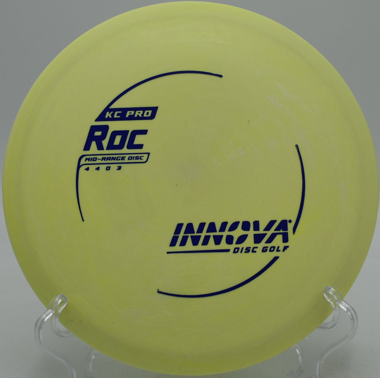 KC Roc thrown forehand on a technical approach at DeLaveaga Disc Golf Course in Santa Cruz, California
