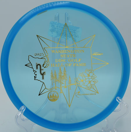 Player gripping a CryZtal FLX Zone for a touch approach at Maple Hill Gold in Leicester, Massachusetts.

