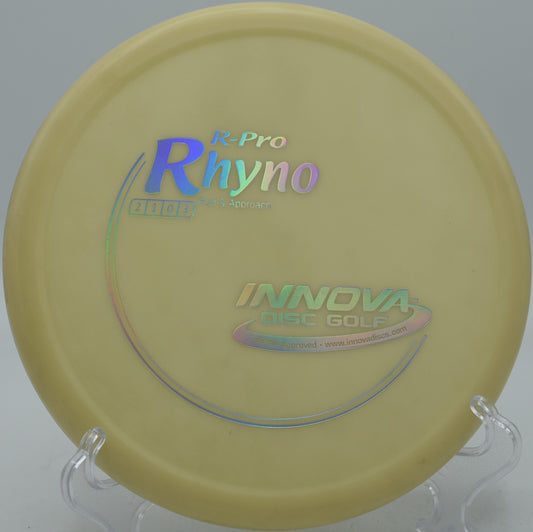 Pro Rhyno stopping short on a steep green at Cedar Hill Disc Golf Course in Nashville, Tennessee.

