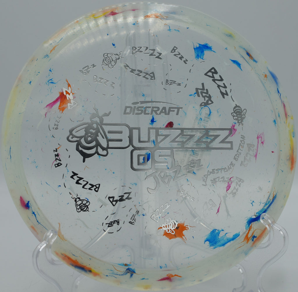 Discraft Buzzz OS Z-FLX edition crashing chains at The Canyons in Illinois

