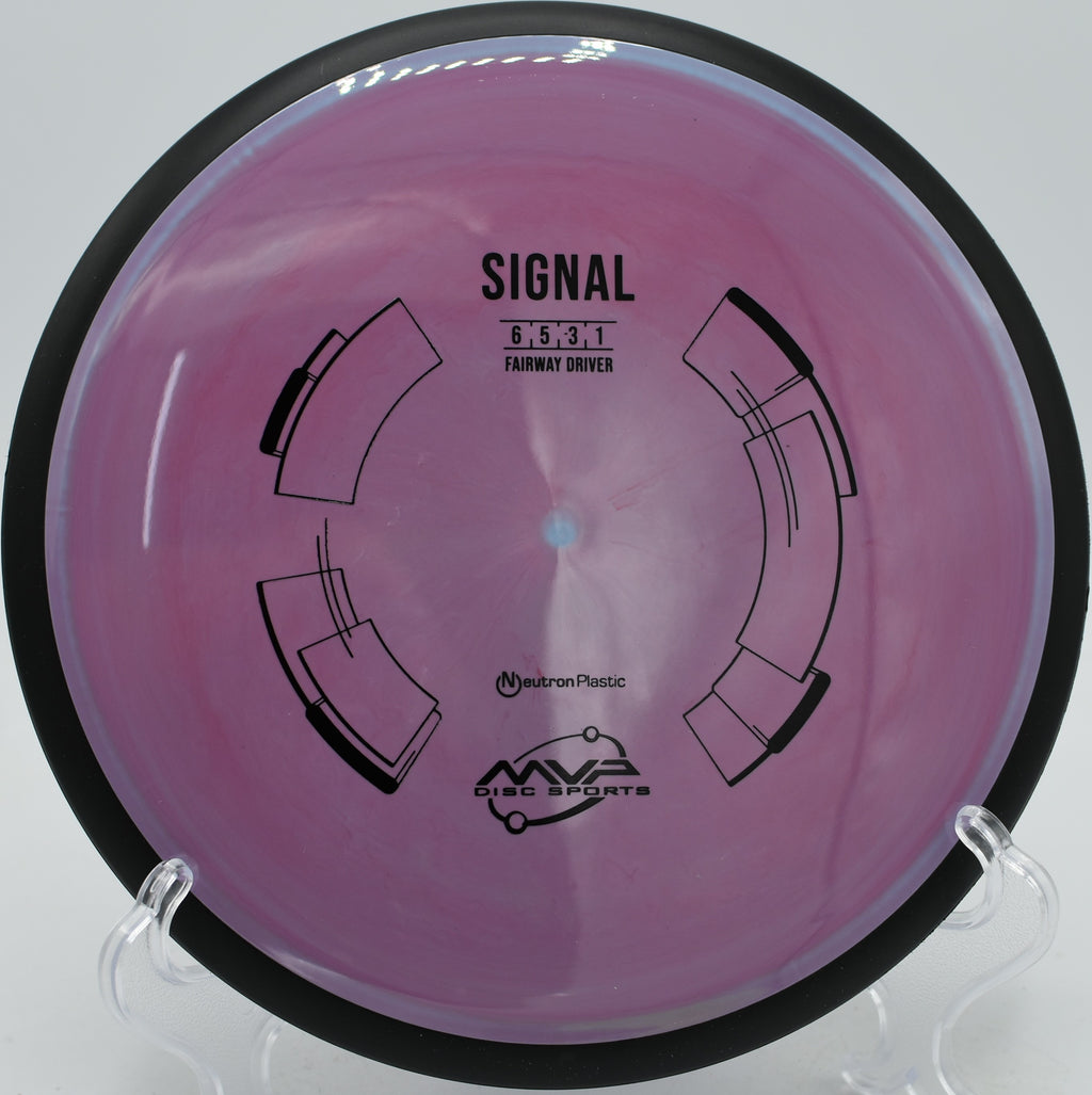 Signal fairway disc in Signature Line plastic shaping a turnover shot at Maple Hill DGC in Leicester, MA