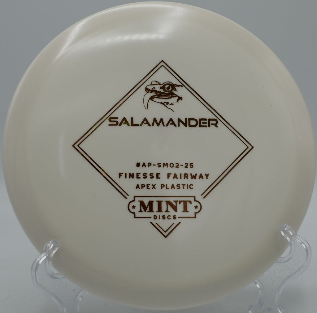 Mint Apex Salamander backhand throw under canopy at The Canyons in Lockport, Illinois

