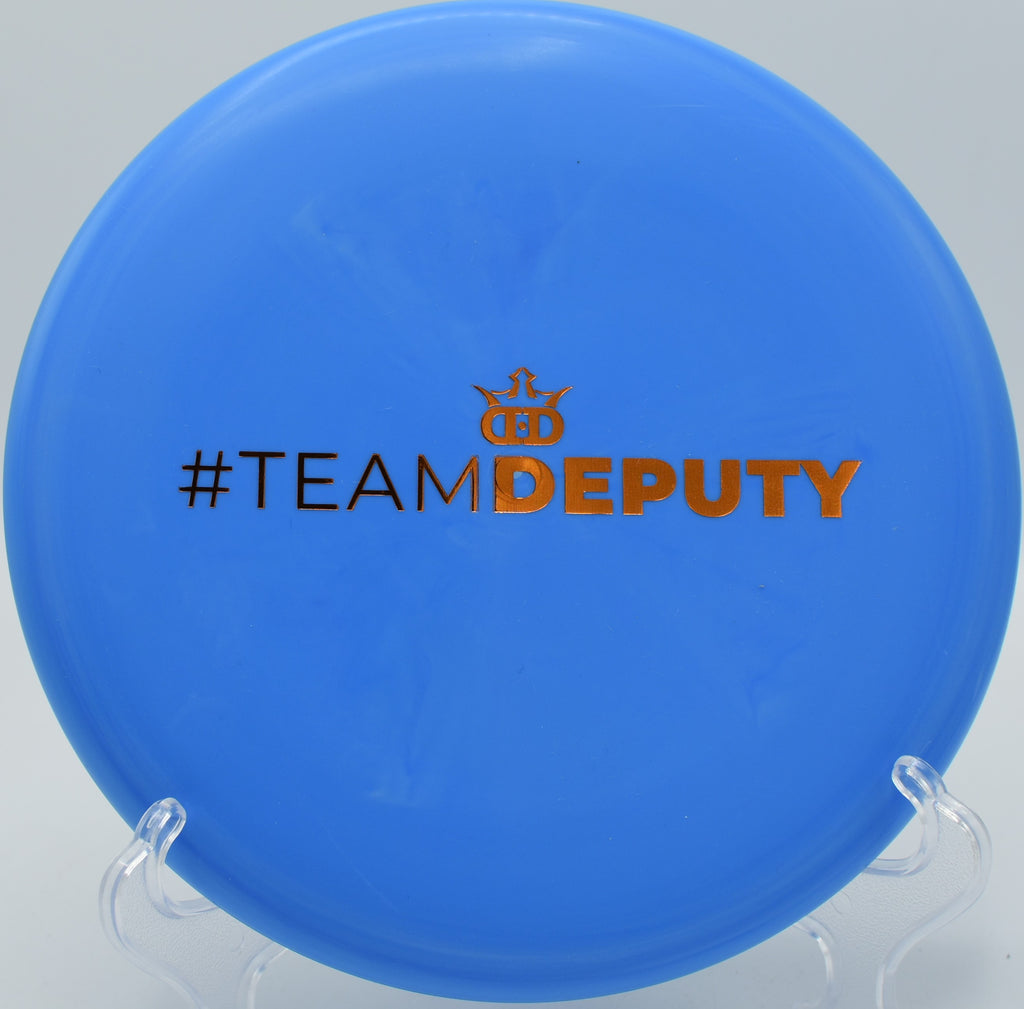 "Experience reliable short game control with the Classic Deputy's slim, beadless design."
