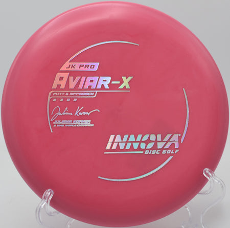 Floating a soft hyzer with a JK Pro Aviar-X at Milo McIver State Park Disc Golf Course in Estacada, Oregon.

