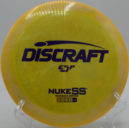 Discraft ESP Nuke SS drifting right in tailwind at Joe Eakes Park in Kure Beach, North Carolina

