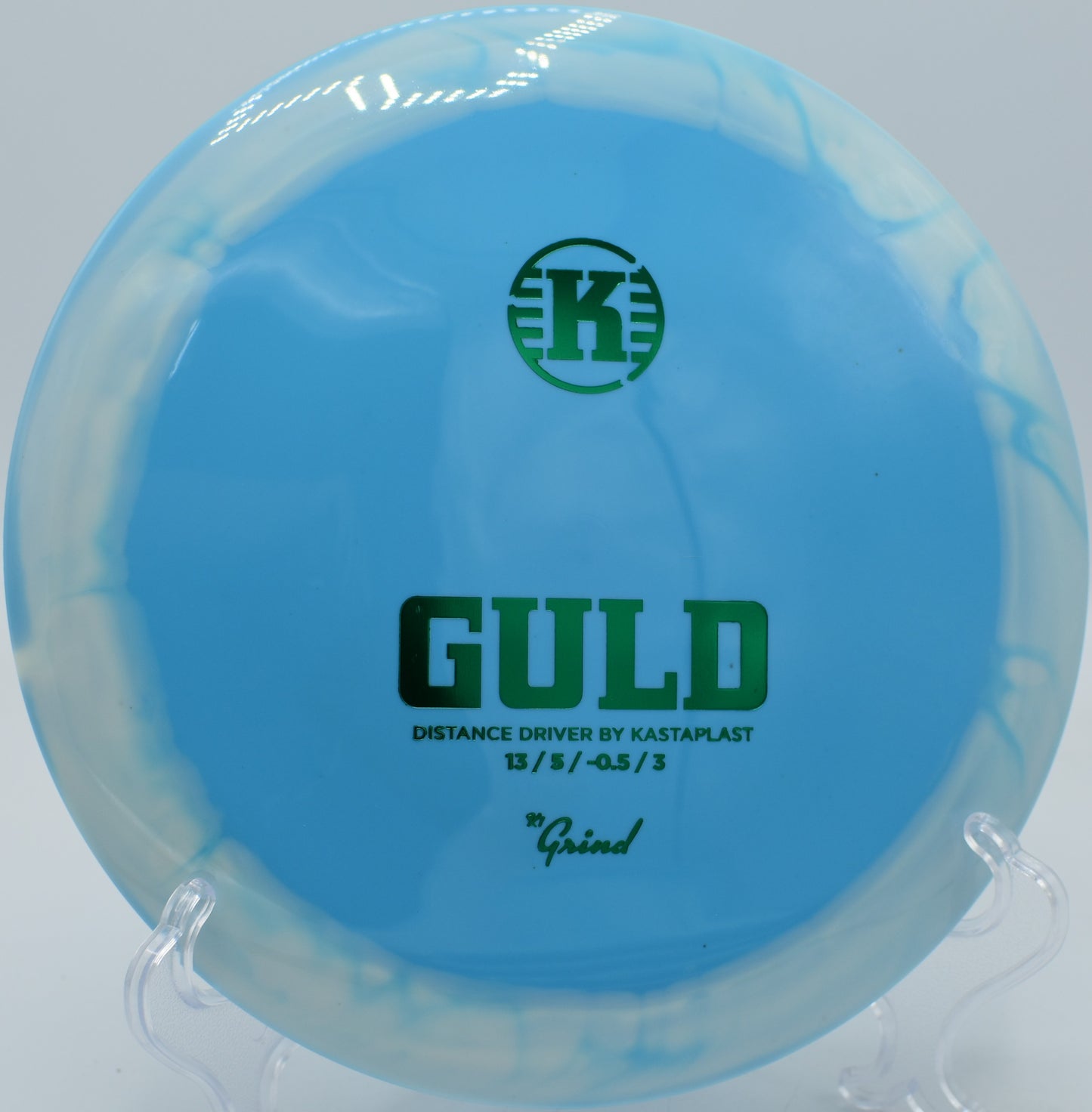 Controlled max-distance shot with a K1 Grind Guld at Spiritwood Resort Disc Golf Course in Moorhead, Minnesota.

