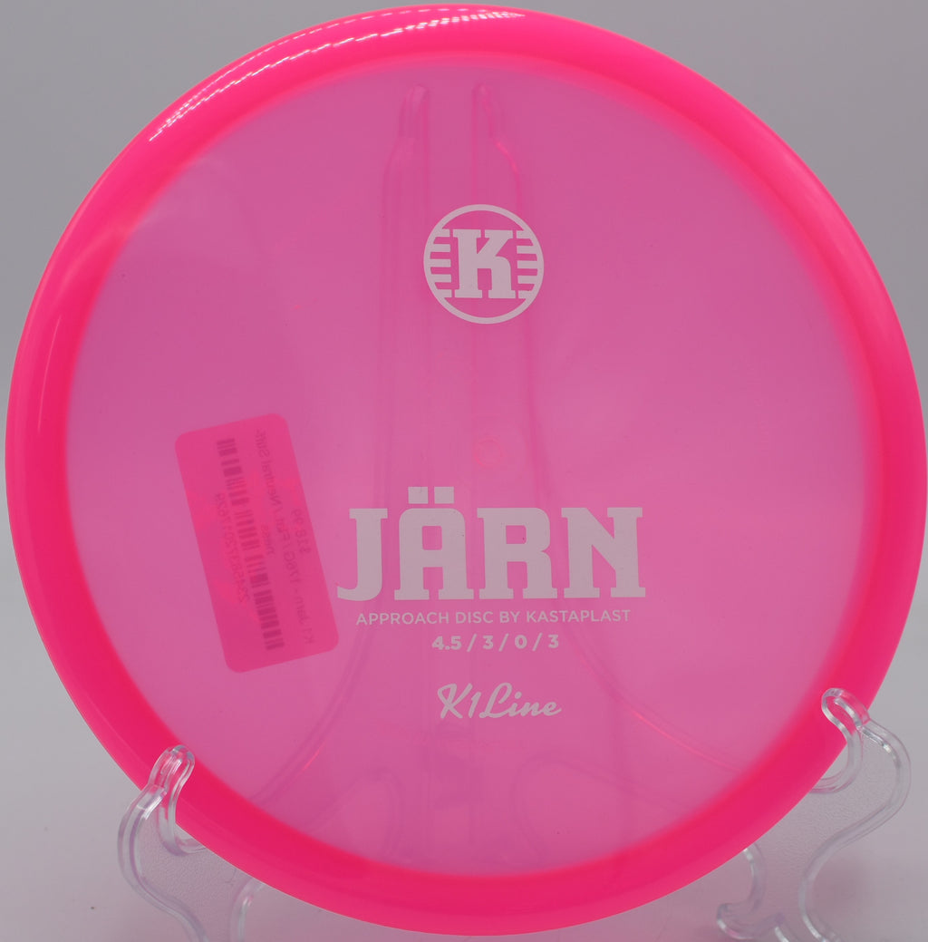 Flat release with a K1 Järn at Beaver Meadow Disc Golf Course in Keene, New Hampshire.

