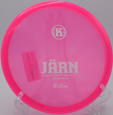 Flat release with a K1 Järn at Beaver Meadow Disc Golf Course in Keene, New Hampshire.

