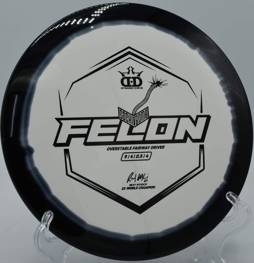 Fusion Orbit Felon finishing strong on a spike hyzer at Persimmon Ridge in Jonesboro, Arkansas.

