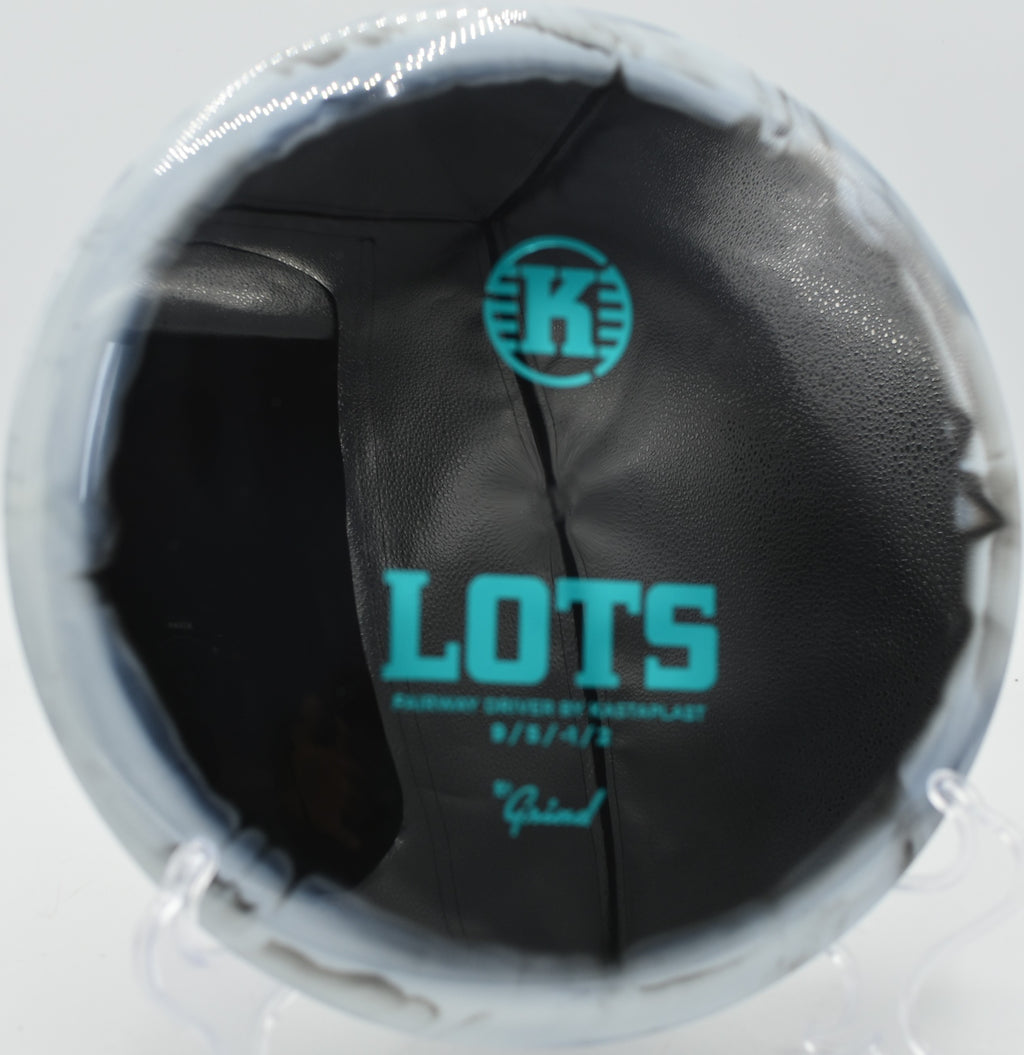 K1 Grind Lots fading gently at Lakeview Park DGC in Mitchell, South Dakota.

