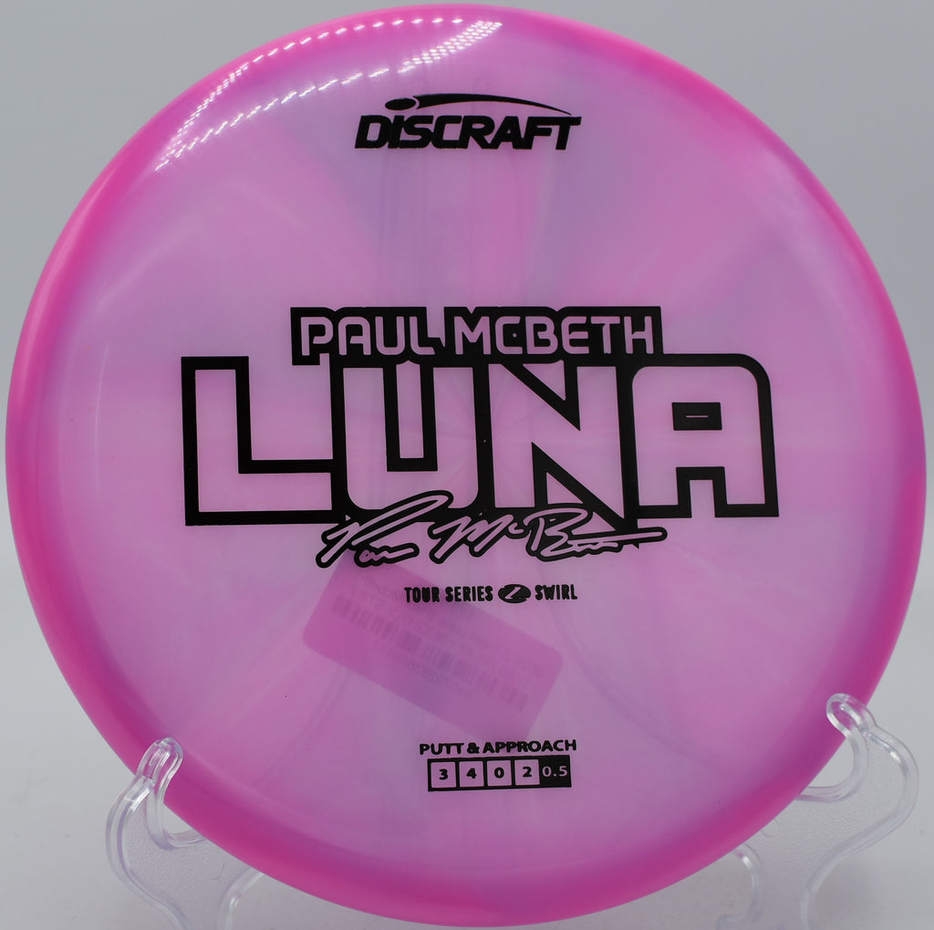 Swirl-patterned Z Luna bouncing off the cage at Eagles Crossing in Hawk Point, Missouri.


