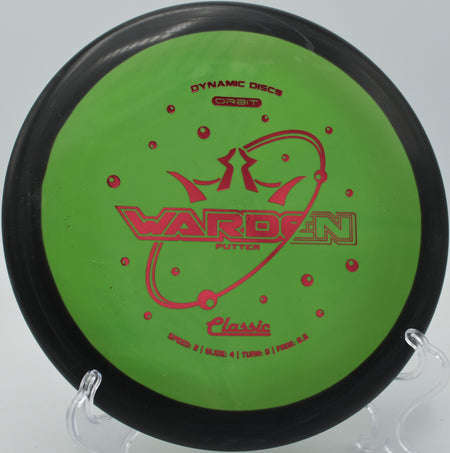 Straight midrange approach using a Classic Orbit Warden at Packanack Lake DGC in Wayne, New Jersey

