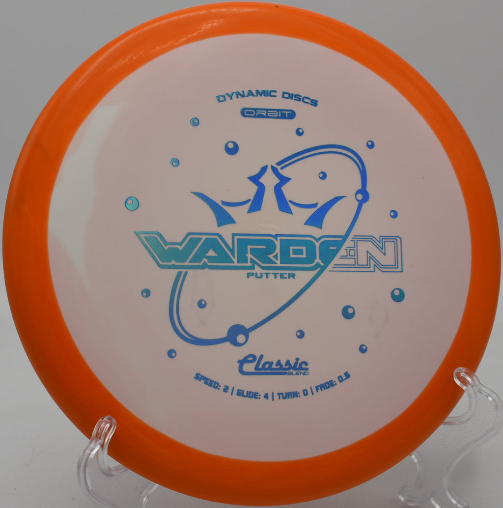 Blend Orbit Warden controlling the glide at Lake Fenwick DGC in Kent, Washington


