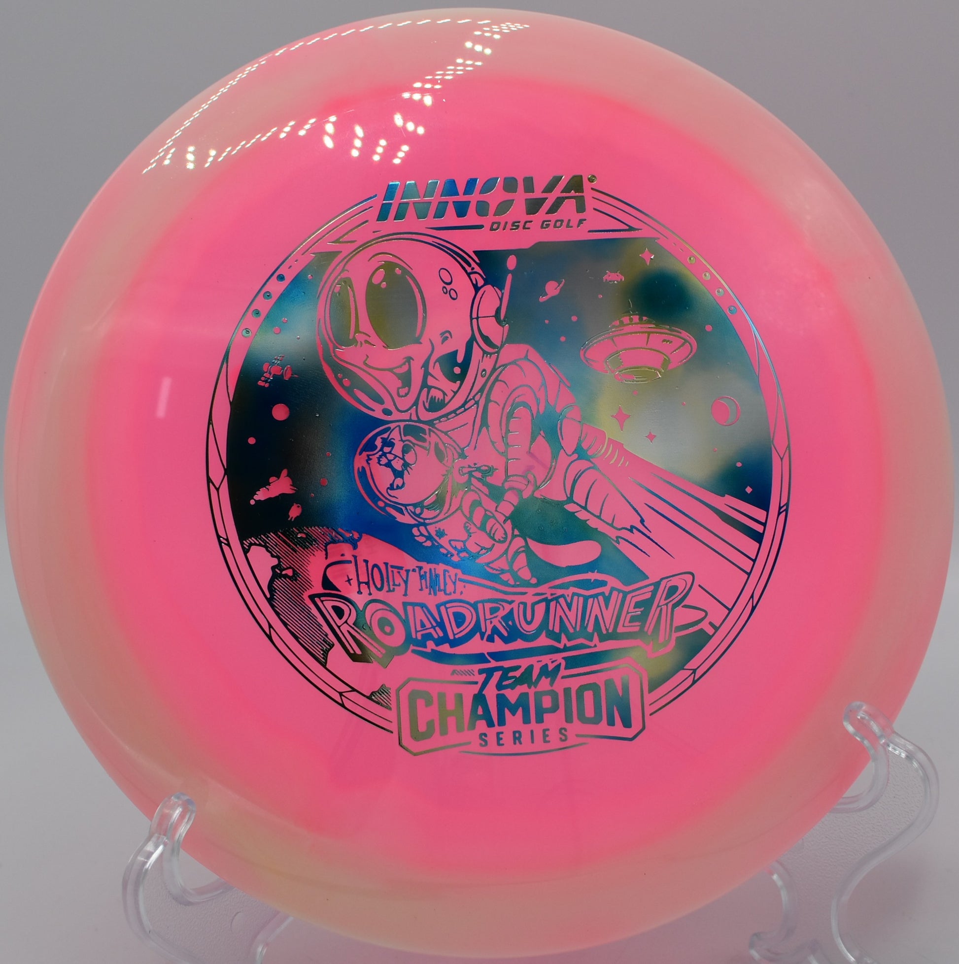 "Halo Champion Roadrunner, a perfect disc for hyzer flips and straight distance, shipping to Little Rock, AR."
