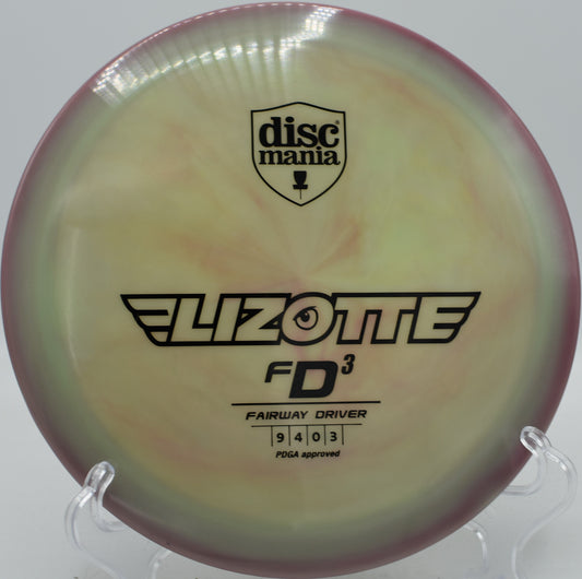 Swirly S-Line FD3 ripping on a power forehand with reliable fade at SeaTac DGC in SeaTac, Washington.

