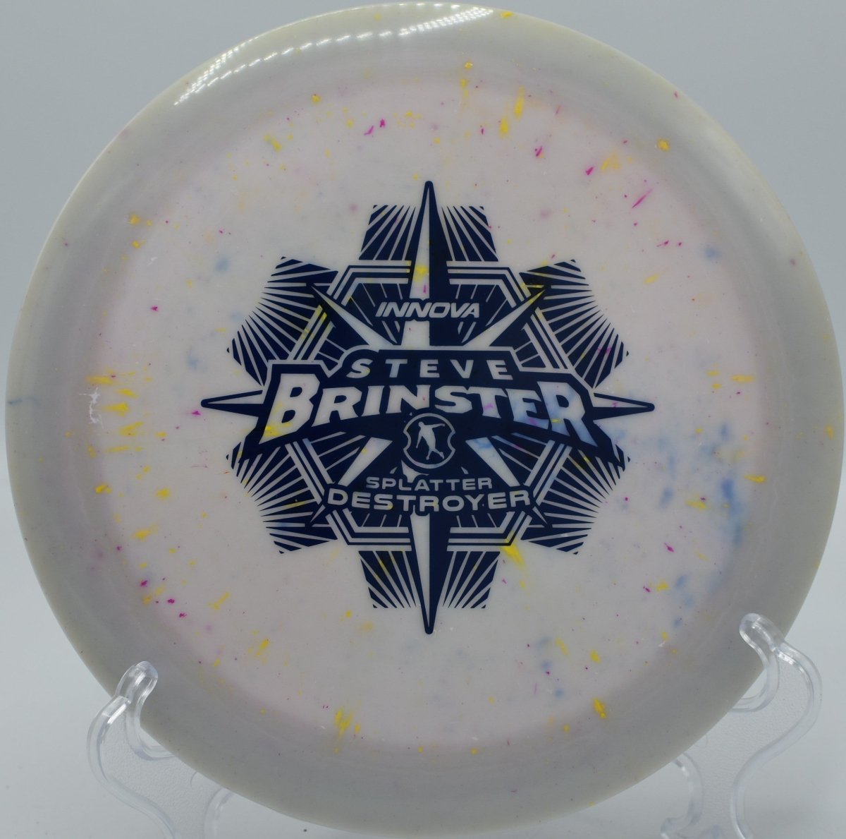 Brinster Star Destroyer distance driver ripping a full-power flex line into a stiff headwind at The Beast Disc Golf Course in Waco, Texas, holding high-speed stability with a heavy late fade for elite disc golf distance shots