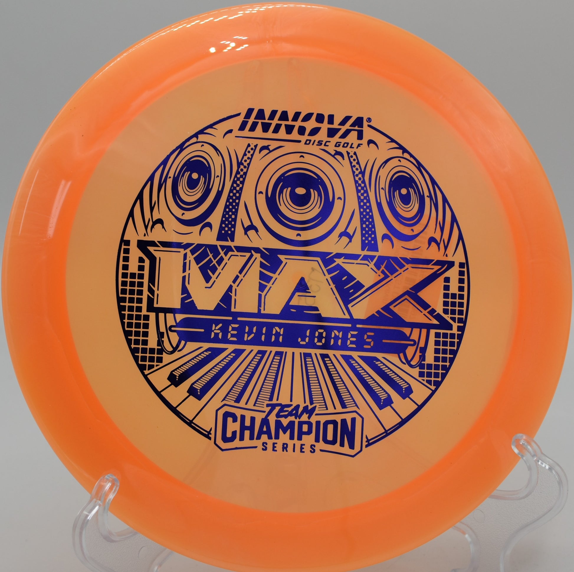 Innova Champion Max delivering a reliable fade on Hole 6 at Idlewild Disc Golf Course, Burlington, Kentucky.
