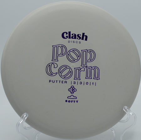 Popcorn holding a dead-straight line on Hole 12 at Cedar Hill Disc Golf Course, Nashville, Tennessee.
