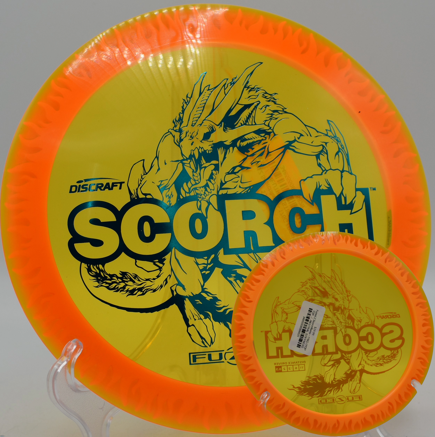 Discraft Scorchflame flying flat with extended glide at White Cedar DGC in Burlingame, California

