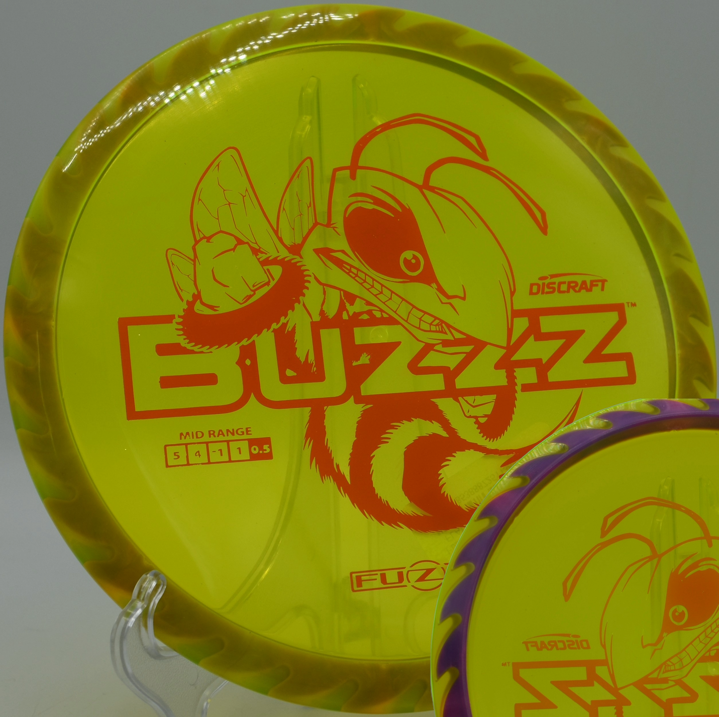 Overstable Fuzed Buzzzsaw flying over water at Winthrop Gold in Rock Hill, South Carolina, trusted for consistent fade in pressure shots.

