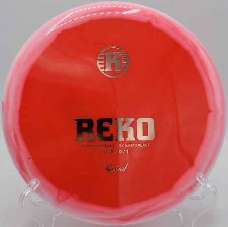 Kastaplast K1 Grind Reko disc golf putter offering consistent control on courses across the United States