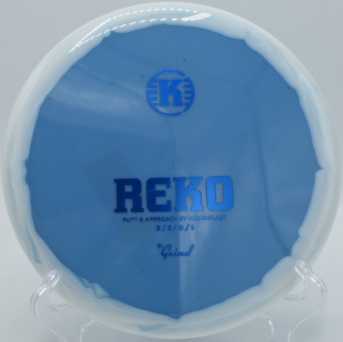 Kastaplast K1 Grind Reko putt and approach disc with beadless rim trusted by disc golfers nationwide
